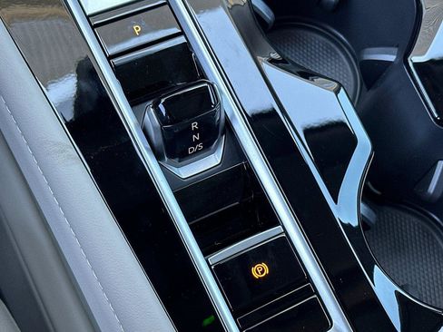 New 2026 Volkswagen Atlas SEL Premium R-Line image 22