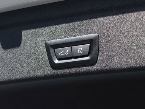 New 2026 BMW X6 xDrive40i image 7