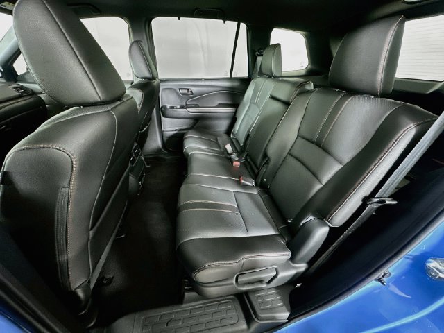 Certified 2025 Honda Passport TrailSport image 32