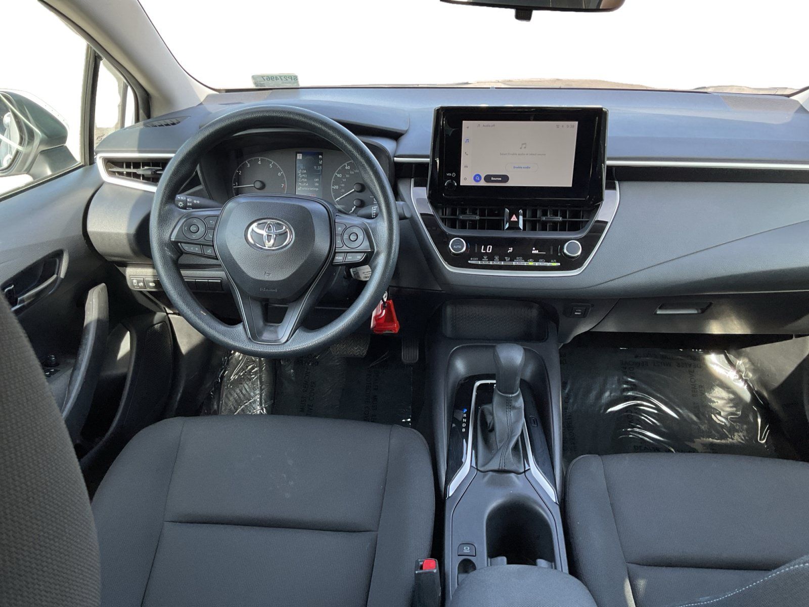 Used 2025 Toyota Corolla LE FWD image 14