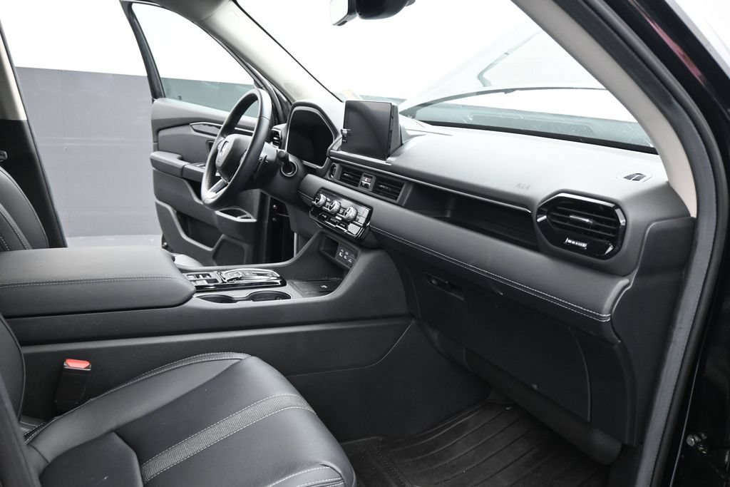 Used 2025 Honda Pilot EX-L image 41
