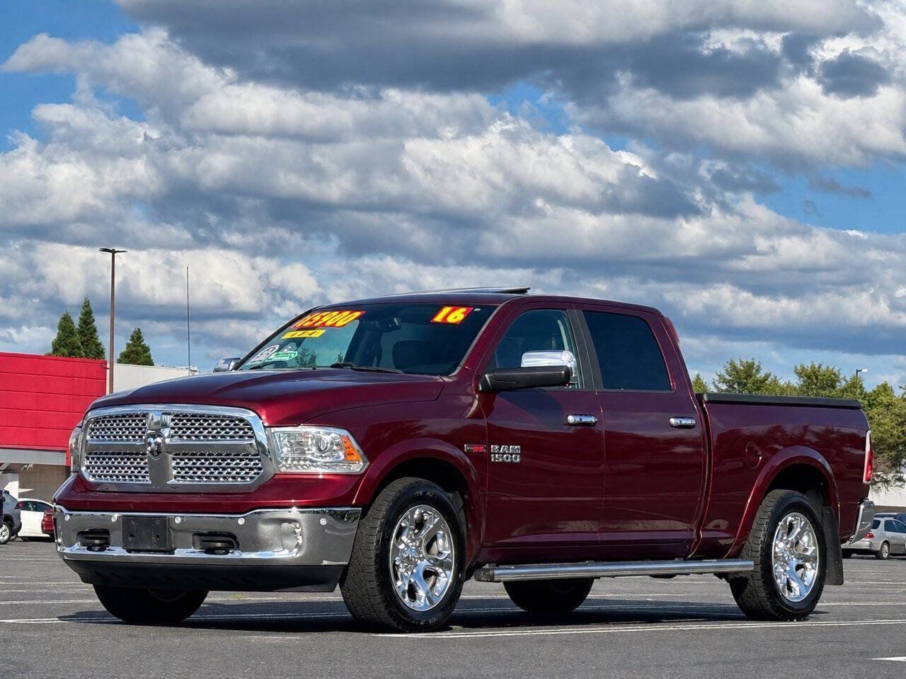 Used 2016 RAM 1500 Laramie w/ Convenience Group AWD/4WD image 5
