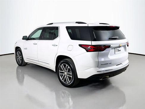 Used 2022 Chevrolet Traverse High Country AWD/4WD image 7