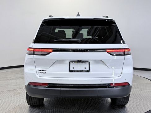 Certified 2024 Jeep Grand Cherokee Altitude image 5