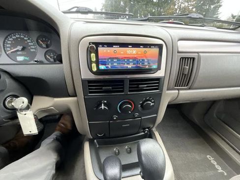 Used 2002 Jeep Grand Cherokee Laredo image 12