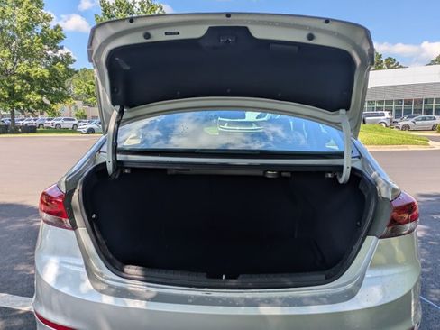 Used 2017 Hyundai Elantra Limited w/ Limited Ultimate Package 05 FWD image 6