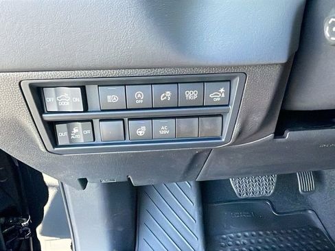 New 2026 Toyota Tundra Platinum AWD/4WD image 28