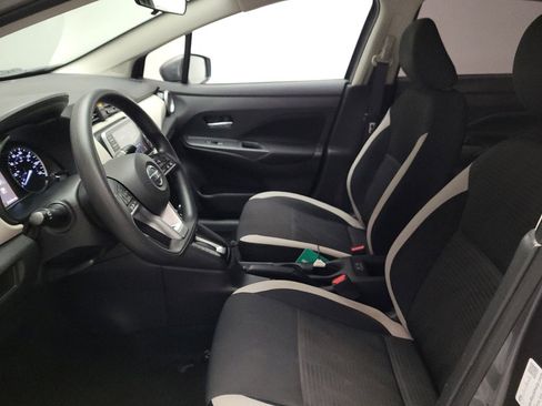 Used 2021 Nissan Versa SV FWD image 17