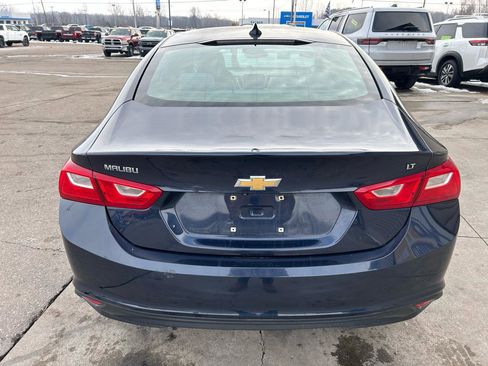 Used 2016 Chevrolet Malibu LT image 6