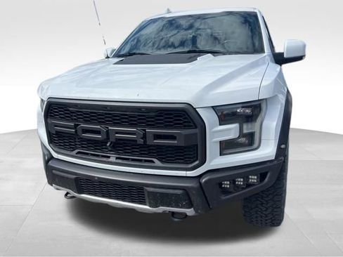 Used 2019 Ford F150 Raptor w/ Equipment Group 802A Luxury AWD/4WD image 2
