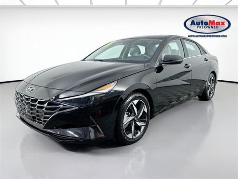 Used 2023 Hyundai Elantra Limited w/ Cargo Package image 5