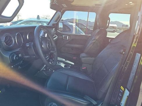 Used 2023 Jeep Wrangler Unlimited Sahara image 7