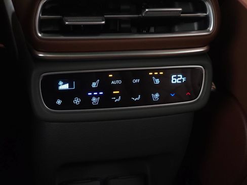 Used 2025 Genesis GV80 3.5T Prestige AWD/4WD image 42
