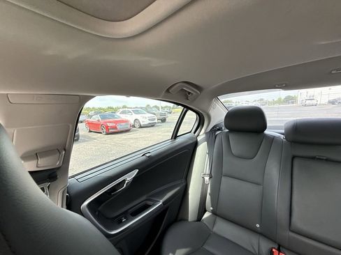 Used 2017 Volvo S60 T5 Inscription w/ Technology Package AWD/4WD image 10
