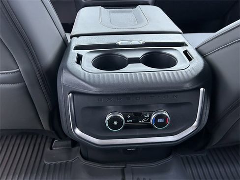 New 2025 Ford Expedition Max Active image 8