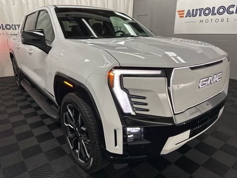 Used 2025 GMC Sierra EV Denali AWD/4WD image 2