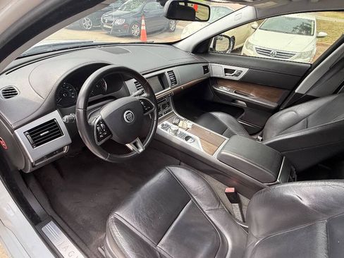 Used 2013 Jaguar XF RWD image 46