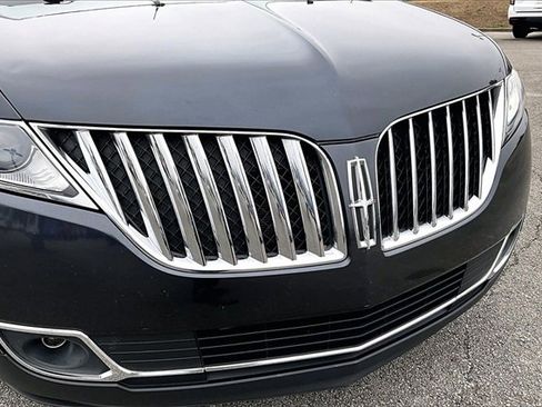 Used 2014 Lincoln MKX FWD w/ Equipment Group 102A image 29