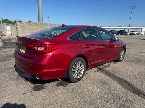 Used 2015 Hyundai Sonata SE image 7