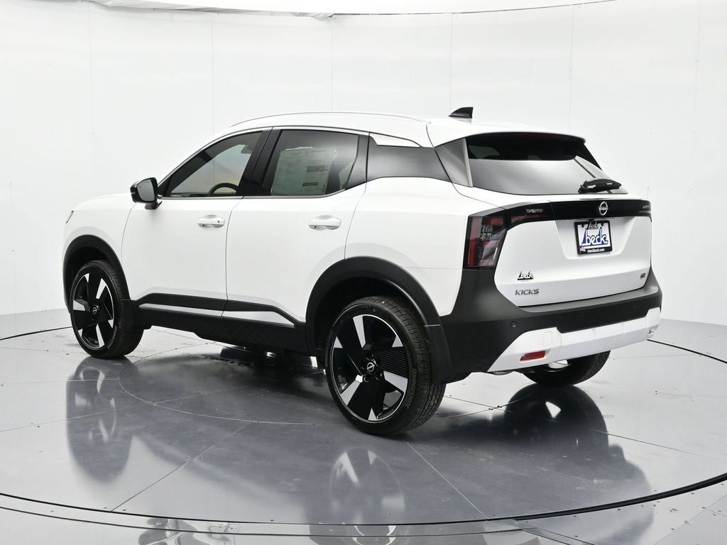 New 2026 Nissan Kicks SR FWD image 7