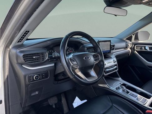 Used 2023 Ford Explorer XLT w/ Equipment Group 202A image 22