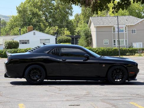 Used 2020 Dodge Challenger R/T Scat Pack RWD image 6