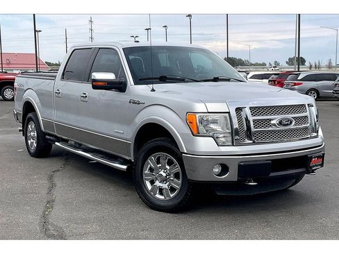 Used 2012 Ford F150 Lariat w/ Lariat Chrome Pkg image 2