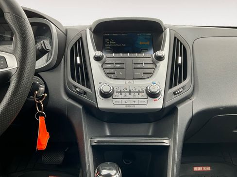 Used 2016 Chevrolet Equinox LT FWD image 15