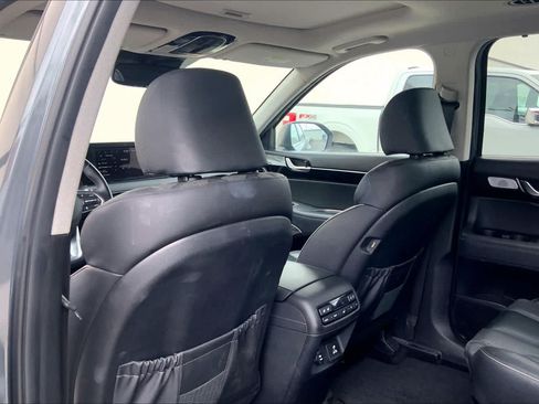 Used 2022 Hyundai Palisade Limited w/ Cargo Package AWD/4WD image 12