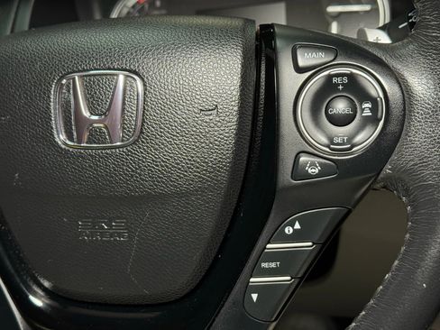 Used 2016 Honda Pilot Touring image 46
