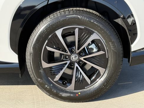 New 2026 Lexus RZ 350e 2WD image 14