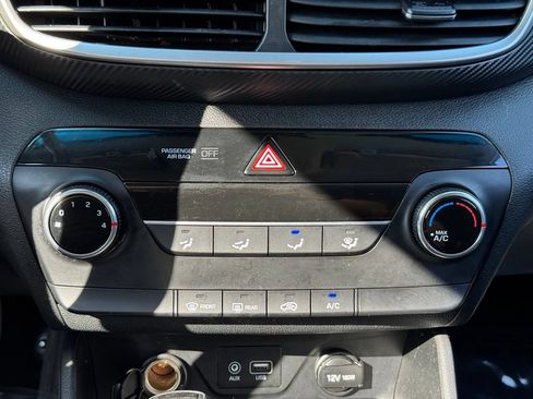 Used 2019 Hyundai Tucson SE AWD/4WD image 14