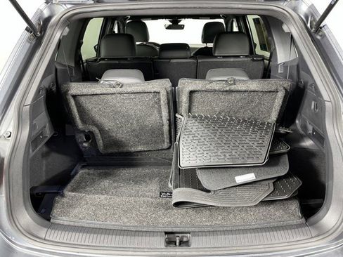Used 2023 Volkswagen Tiguan SE R-Line FWD image 43