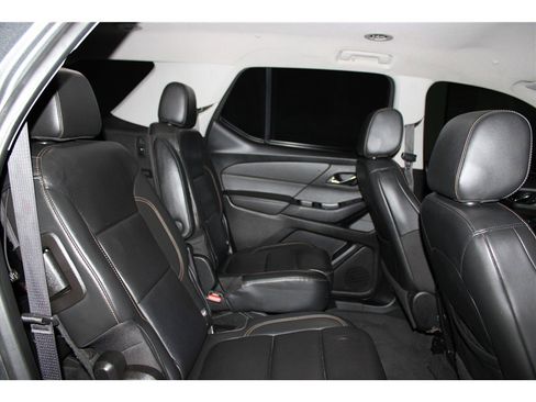 Used 2020 Chevrolet Traverse RS image 25
