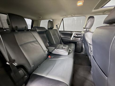 Used 2022 Toyota 4Runner Limited AWD/4WD image 25