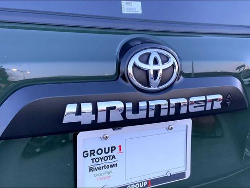 Used 2022 Toyota 4Runner TRD Off-Road Premium w/ Moonroof Package AWD/4WD image 30