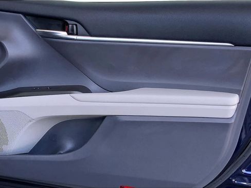 Used 2022 Toyota Camry LE FWD image 23