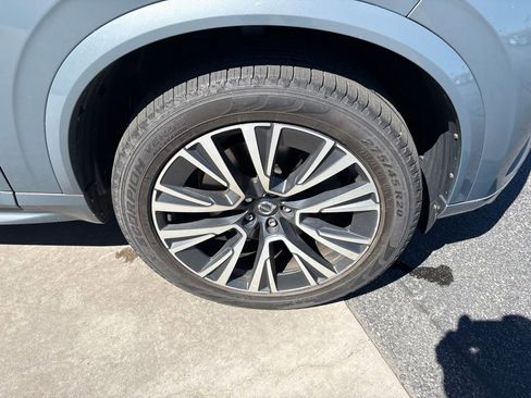 Used 2020 Volvo XC90 T6 Momentum w/ Protection Package Premier AWD/4WD image 12