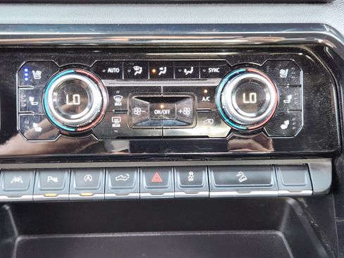 Used 2025 GMC Sierra 1500 AT4 AWD/4WD image 19