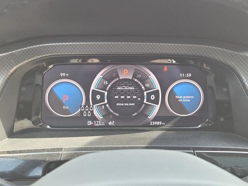 Used 2024 Volkswagen Atlas Peak Edition SE AWD/4WD image 25