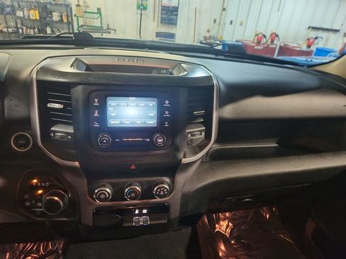 Used 2019 RAM 1500 Big Horn image 14
