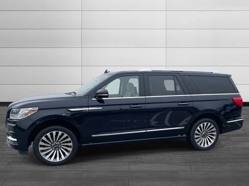Used 2021 Lincoln Navigator L Reserve w/ Luxury Package image 2