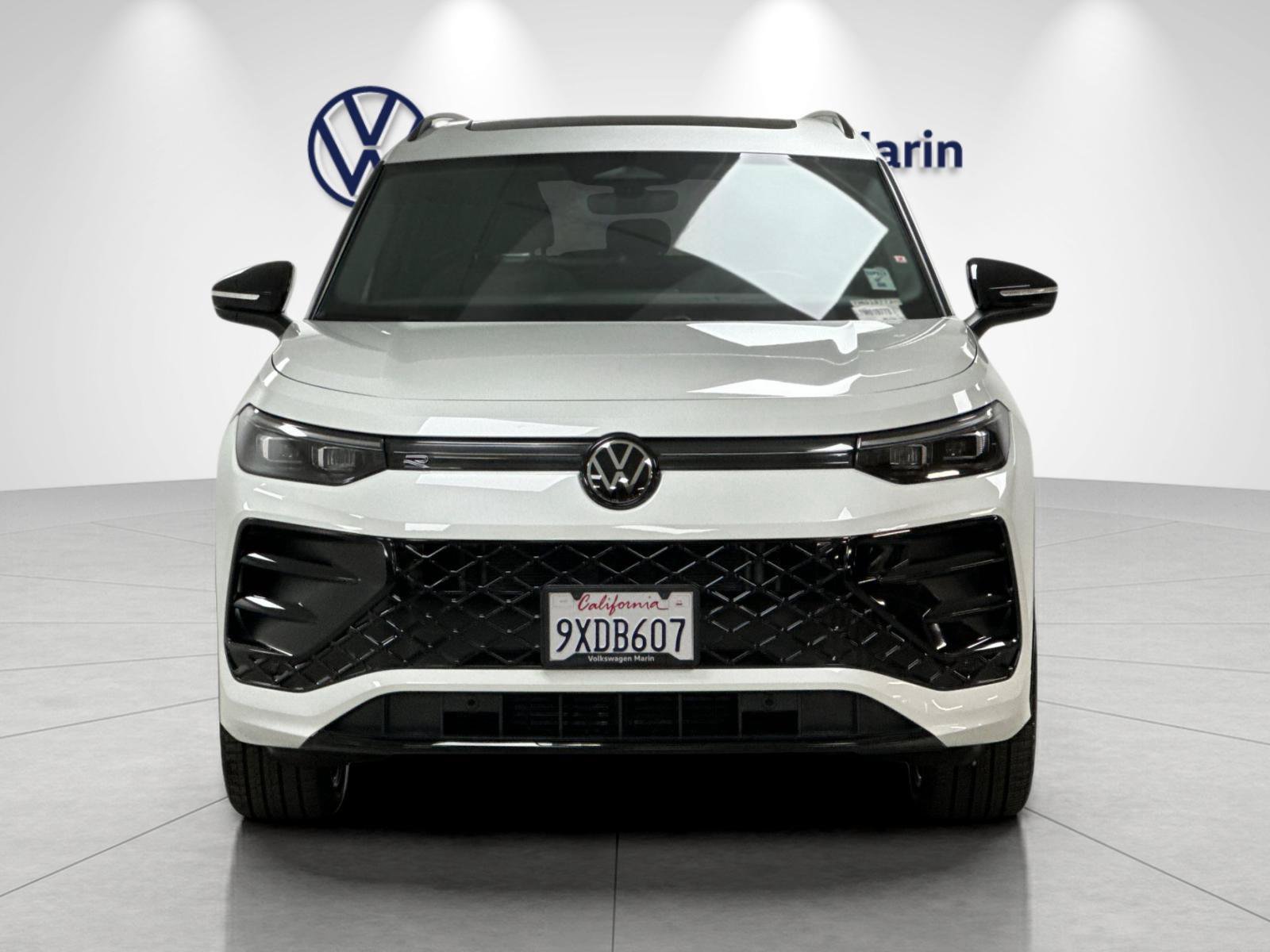 Used 2026 Volkswagen Tiguan SE R-Line AWD/4WD image 8