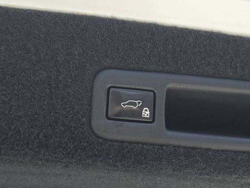Used 2019 Lexus RX 450h AWD w/ Navigation Package image 16