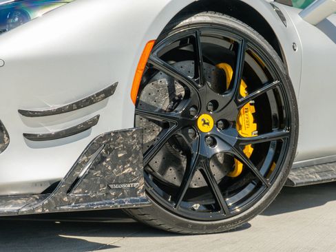 Used 2023 Ferrari F8 Tributo image 27