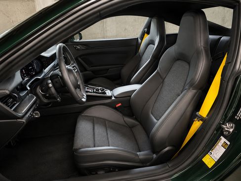 Used 2026 Porsche 911 GT3 RWD image 7