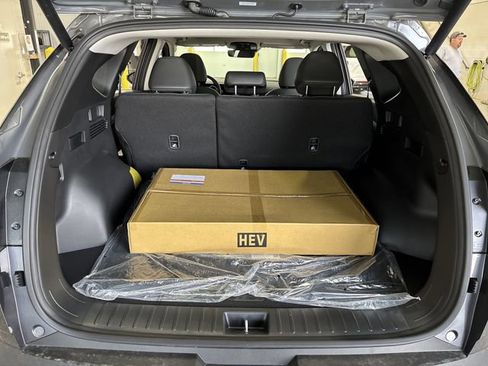 New 2025 Hyundai Tucson SEL image 16