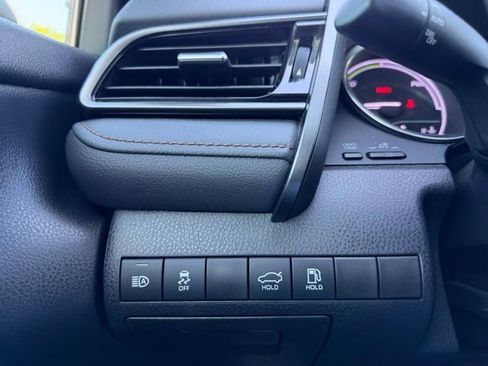 Used 2020 Toyota Camry LE w/ Fleet Convenience Package FWD image 17