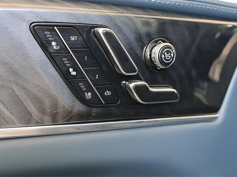 New 2025 Cadillac Escalade IQ Luxury 2 w/ LPO, Radiant Package image 9