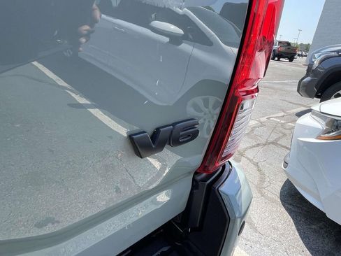 Used 2022 Toyota Tacoma SR5 w/ Trail Edition AWD/4WD image 17